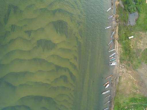 Find Features - Flood Risk in Lower São Francisco River Area - Brazil (3) Canoa de Tolda