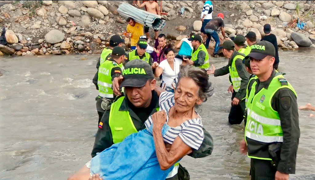 Find Features - Refugee Response - Colombia (3) MapSwipe