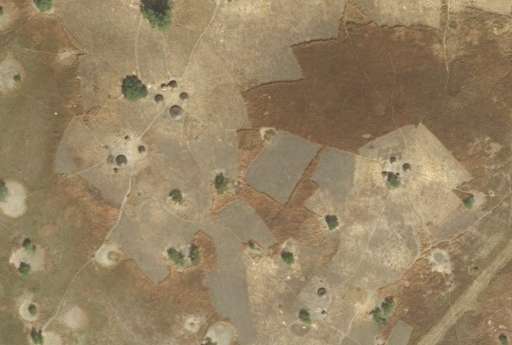 Find Features - Finding buildings - Tonj County, South Sudan (1) German Red Cross