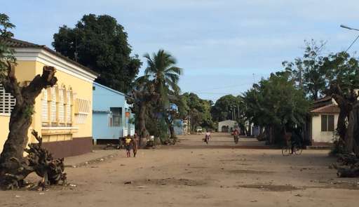 Find Features - Find - Buildings in Buzi District - Mozambique (4) HOT